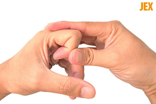 Bẻ đốt ngón tay tăng nguy cơ thoái hóa khớp