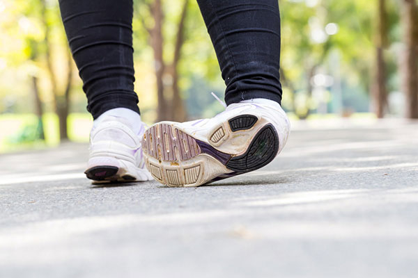 Thoái hóa khớp cổ chân là gì