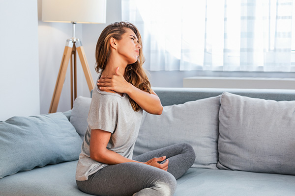Hội chứng cổ vai cánh tay: Nguyên nhân, dấu hiệu và cách điều trị