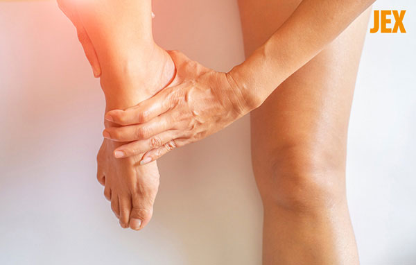 Thoái hóa khớp cổ chân: Nguyên nhân, dấu hiệu và cách điều trị