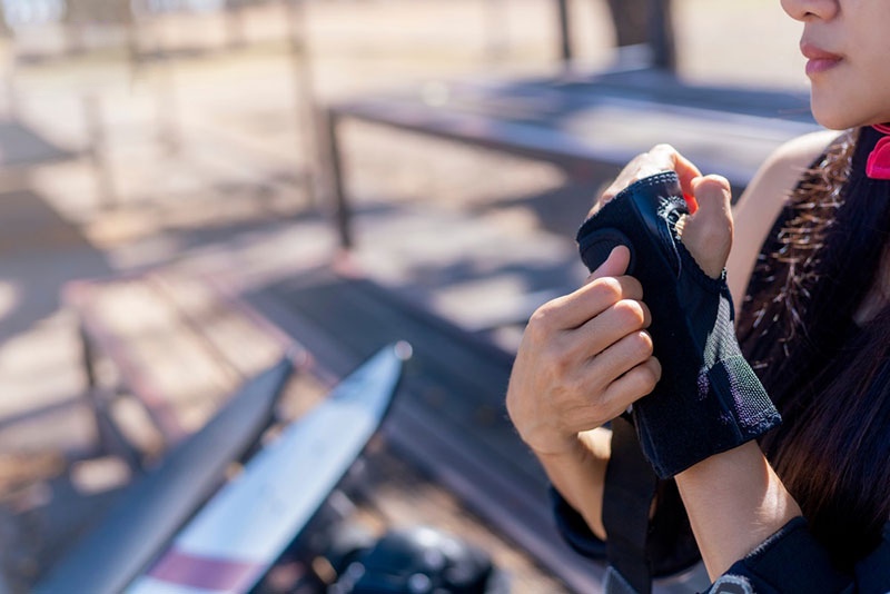 Phòng ngừa đau cổ tay trái