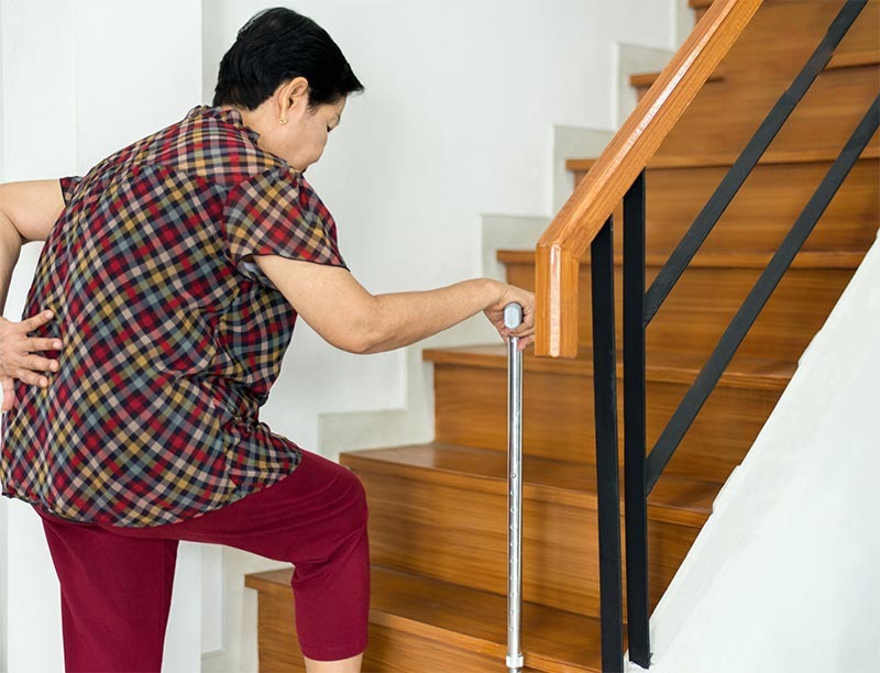 Gù lưng gây ảnh hưởng xấu tới cuộc sống