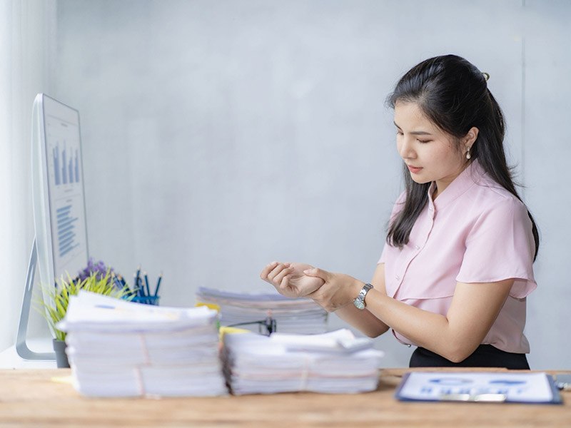 Tình trạng biens dạng khớp ngón tay