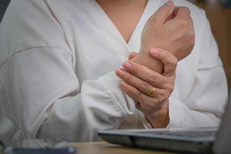 Bài tập xoay cổ tay