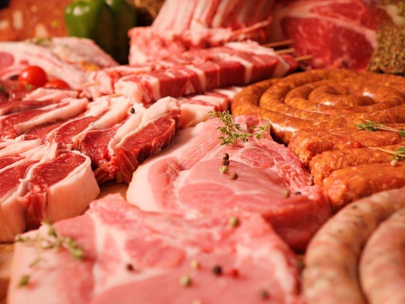 Bệnh gout hạn chế thịt đỏ và thực phẩm giàu Purin