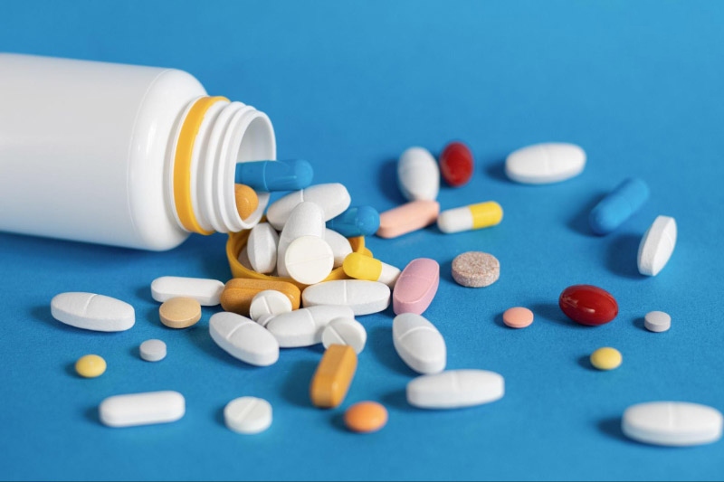 Sử dụng thuốc điều trị viêm đa khớp