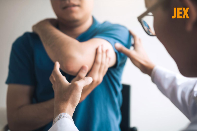 Thăm khám thường xuyên theo dõi viêm khớp