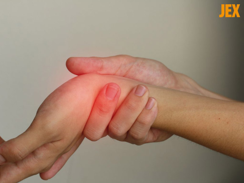 Tràn dịch khớp xuất hiện ở nhiều vị trí