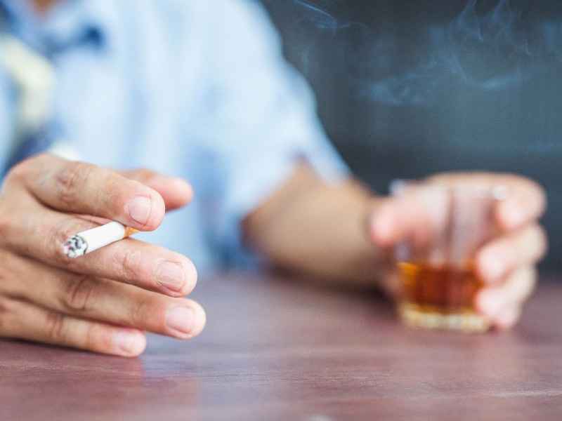 Tránh rượu bia chất kích thích