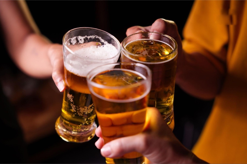 Bia rượu làm tăng nguy cơ thoái hóa khớp gối