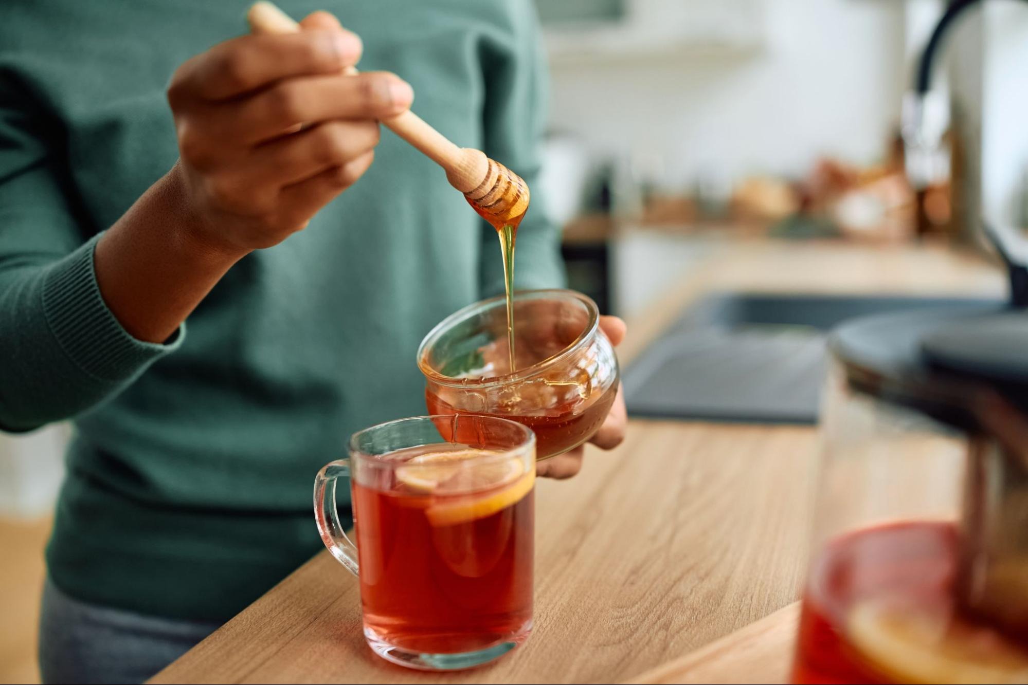 mật ong hỗ trợ giảm đau