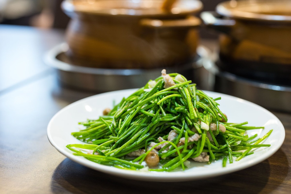 rau muống xào