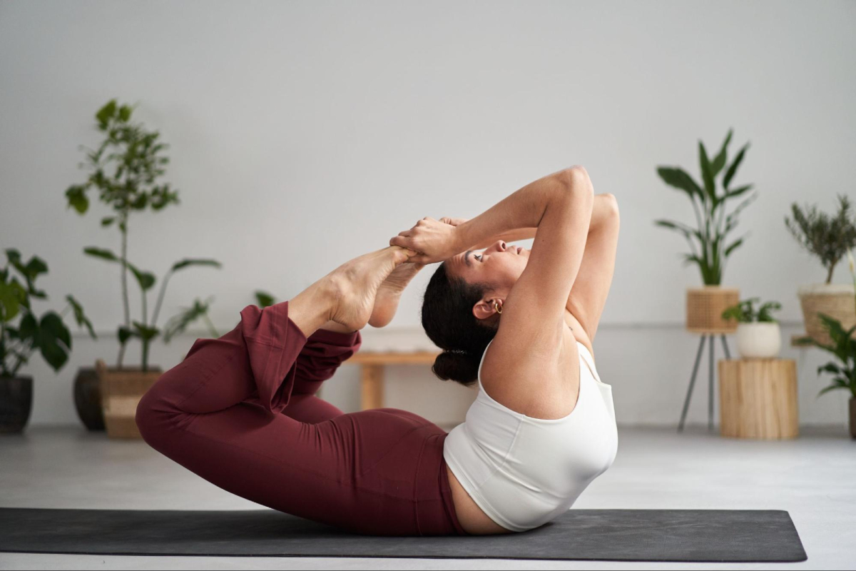 tư thế yoga cánh cung